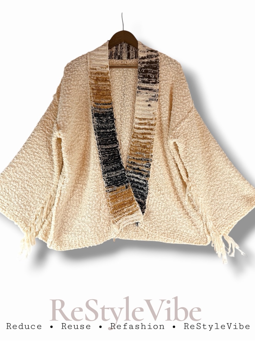 POL Women’s Size S Sweater Cardigan Knit Oversized Soft Fringe Details Neutral